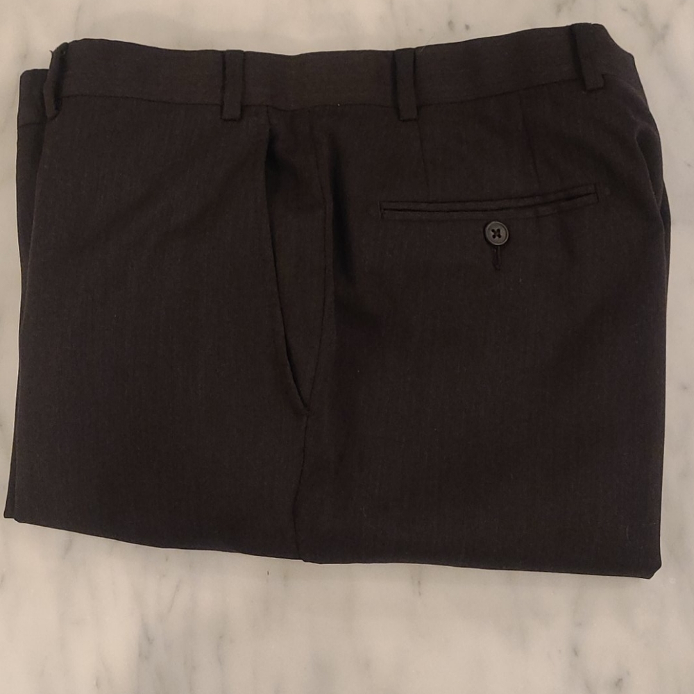 Kirkland Signature. Mens Wool dress pant 👖
